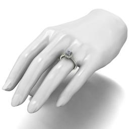 RW9212-125 angle on hand.jpg